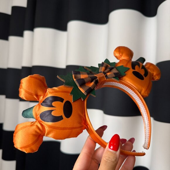 Disney Halloween Disney Minnie Mouse Jack-O'Lantern Mouse Ears Headband - Picture 4 of 7